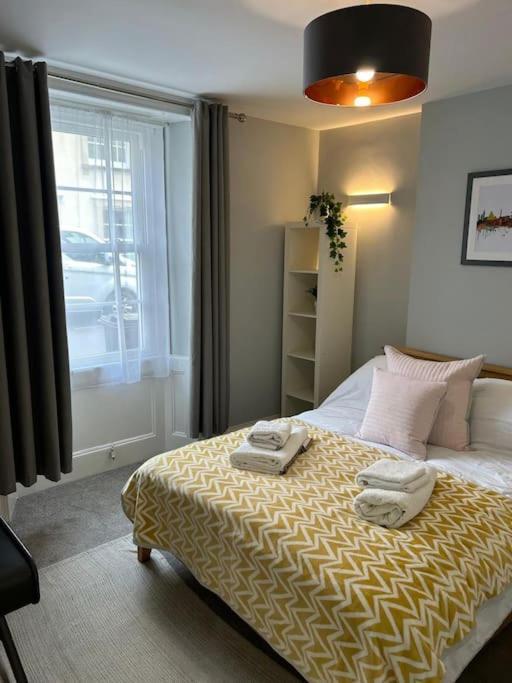 Three Storey Clifton Town House Бристол Екстериор снимка